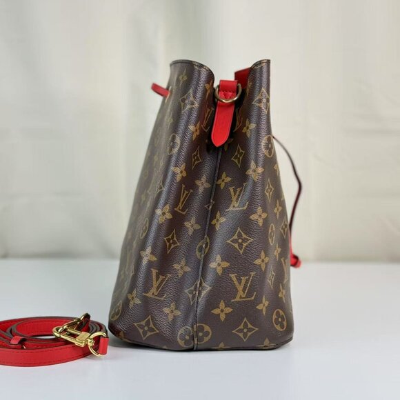 Louis Vuitton NeoNoe Shoulder Bag Monogram Canvas - Picture 5 of 9
